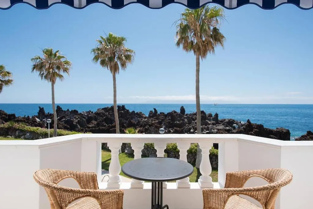 Modern, Cozy And Peaceful Oceanfront Oasis location